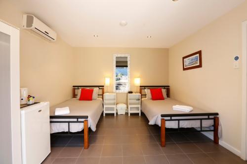 Waikiki Beach Bed And Breakfast Hopeland Ngoại thất bức ảnh